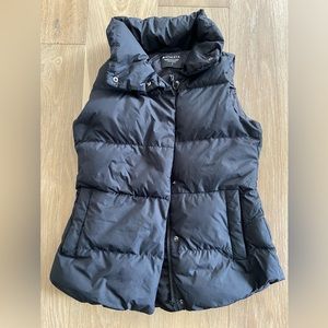 Athleta S Downtown Vest Down Puffer black